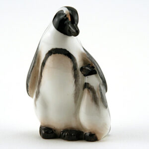 Penguin with Chick K20 - Royal Doulton Animals