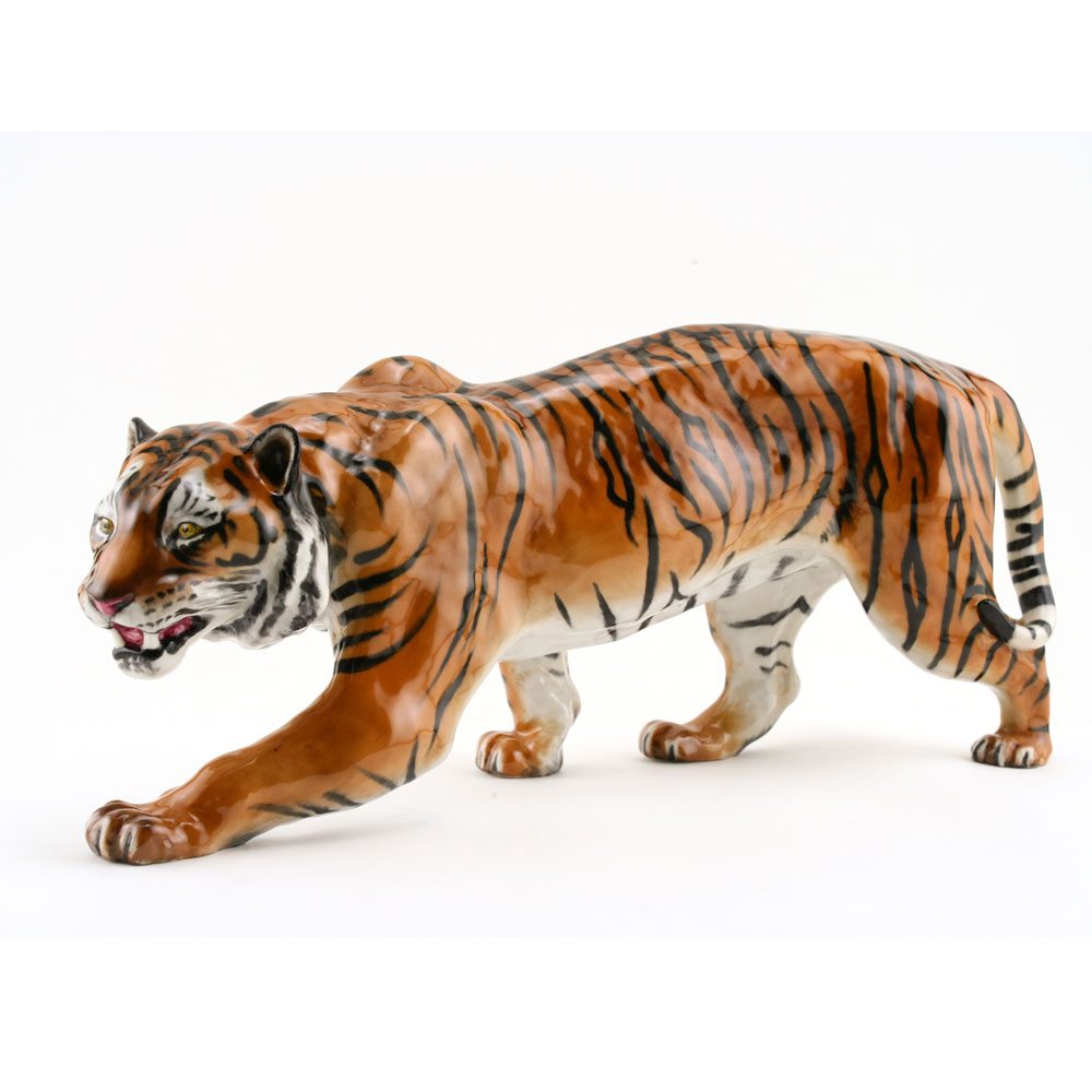 Tiger Stalking HN2646 - Royal Doulton Animals