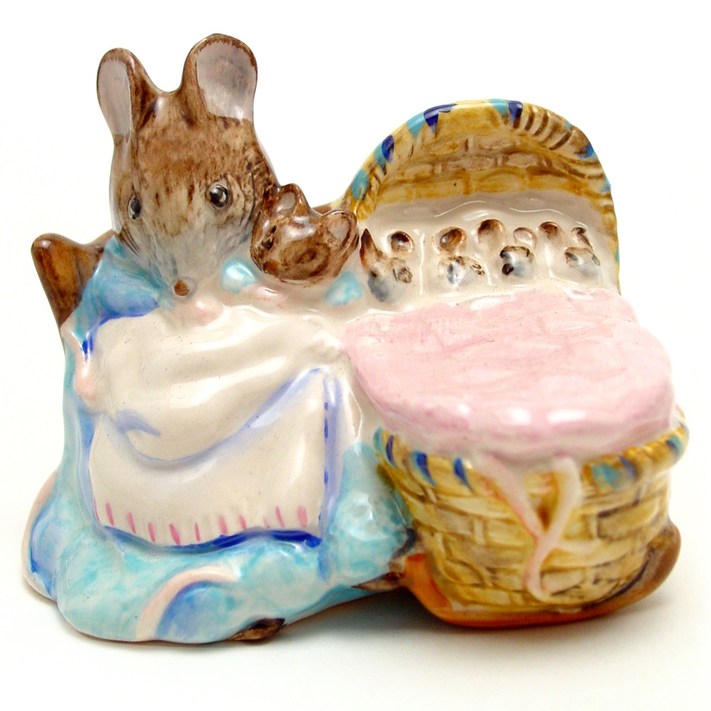 Hunca Munca - Royal Albert - Beatrix Potter Figurine