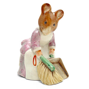 Hunca Munca Sweeping - Beswick - Beatrix Potter Figurine