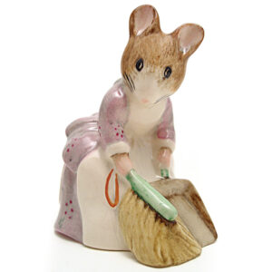 Hunca Munca Sweeping - Royal Albert - Beatrix Potter Figurine