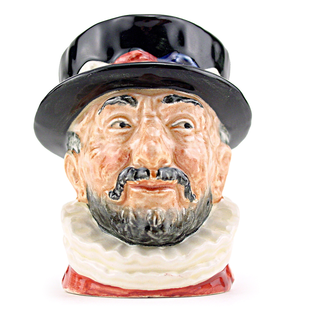 Beefeater ROYAL DOULTON MINIATURE CHARACTER JUG "Beefeater" D6251 
