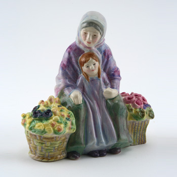 Granny's Heritage HN4811 - Royal Doulton Figurine