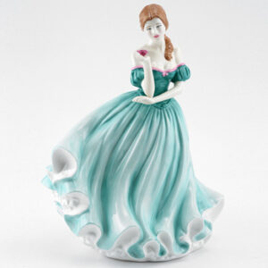 In My Heart HN4734 Colorway - Royal Doulton Figurine