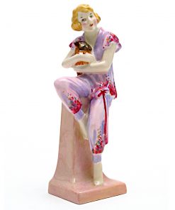 Lido Lady HN1220 - Royal Doulton Figurine