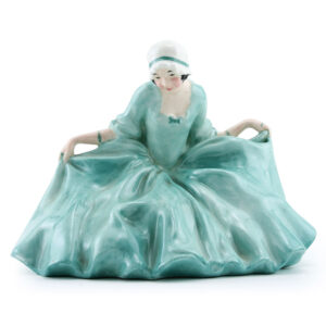 Polly Peachum HN0489 - Royal Doulton Figurine