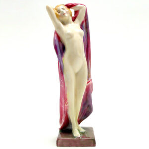 Susanna HN1233 - Royal Doulton Figurine