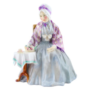 Granny HN1804 Grey, purple and brown - Royal Doulton Figurine