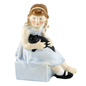 Pussy HN0018 - Royal Doulton Figurine