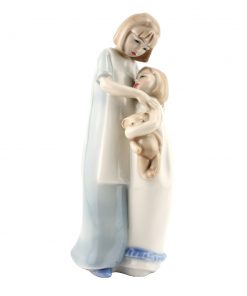 Sisterly Love HN3130 - Royal Doulton Figurine