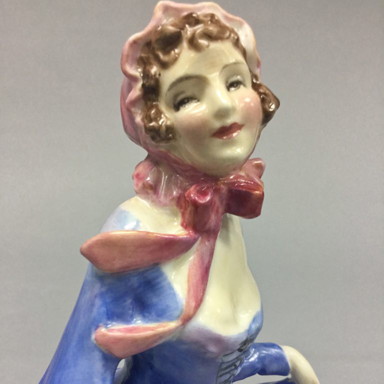 Suzette HN1577 - Royal Doulton Figurine | Seaway China Co.