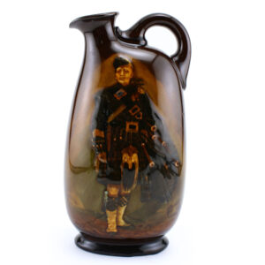Pipe Major Flask 8_5H - Royal Doulton Kingsware