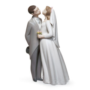 A Kiss To Remember 01006620 - Lladro Figurine