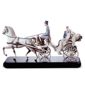 Bridal Carriage 01001932 - Lladro Figurine