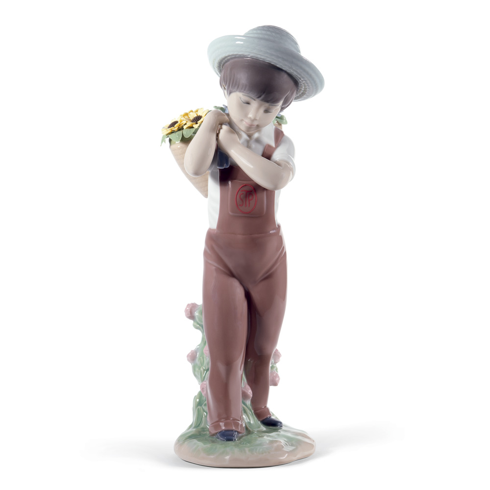 Gathering Flowers 01008675 - Lladro Figurine - 60th Anniversary Collection