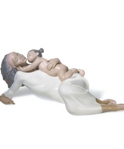 Kisses For Mommy 01008205 - Lladro Figurine