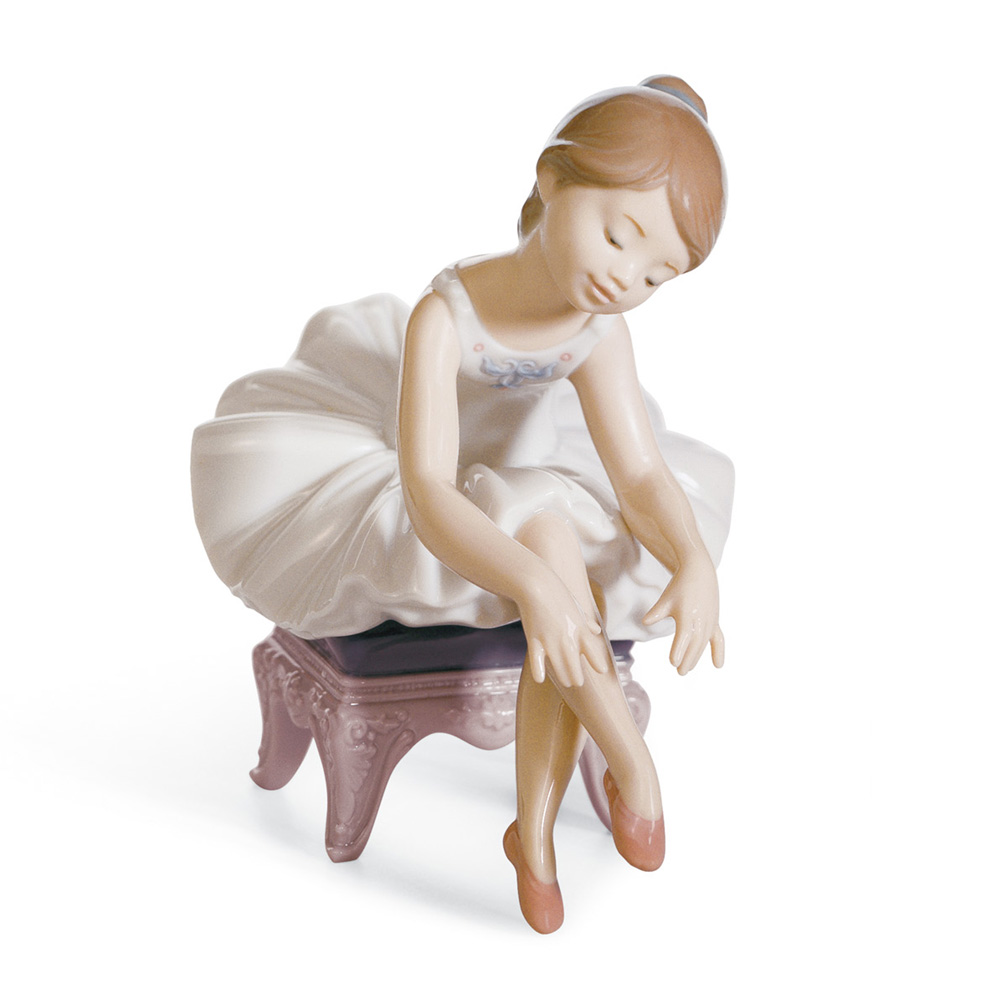 Little Ballerina I 01008125 - Lladro Figurine
