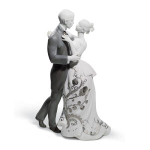 Lover's Waltz (Re-Deco) 01007193 - Lladro Figurine