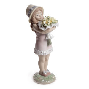 You Deserve The Best (Girl) 01008313 - Lladro Figurine