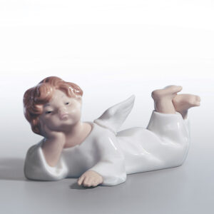 Angel Lying Down 01004541 - Lladro Figurine