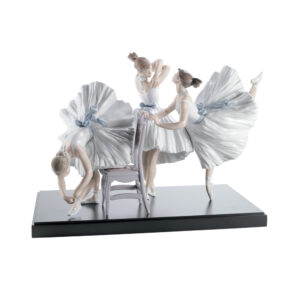 Backstage Ballet 01008476 - Lladro Figurine