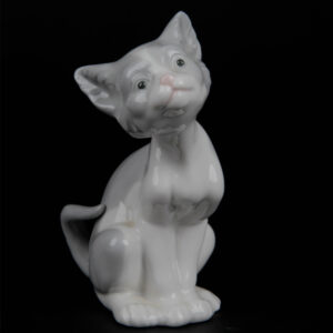 Cat Grey and White Seated 5113 - Lladro Figurine