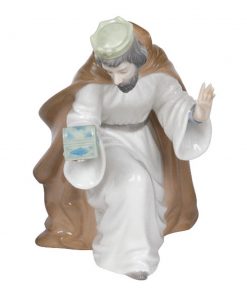 King Melchior with Chest 2000413 - Nao Figurine