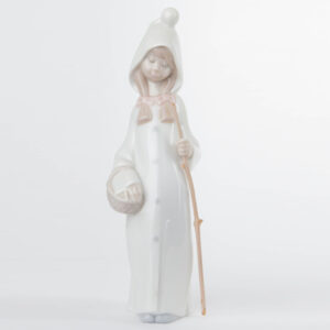 Shepherdess with Basket 1014678 - Lladro Figurine