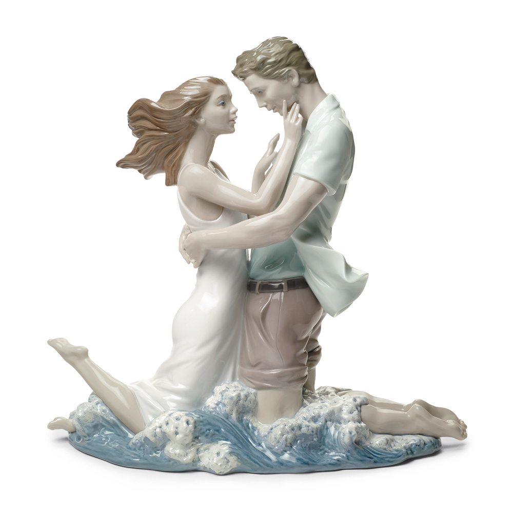 The Thrill Of Love 01008473 - Lladro Figurine