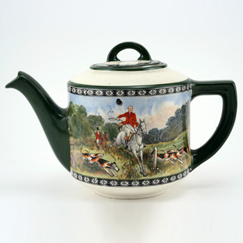 Hunting Teapot GreenandWhite - Royal Doulton Seriesware