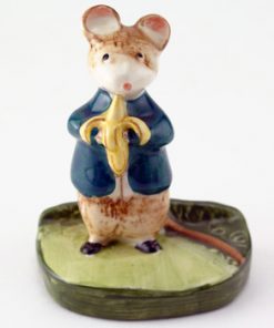 A Snack KM2531 - Royal Doultoun Storybook Figurine