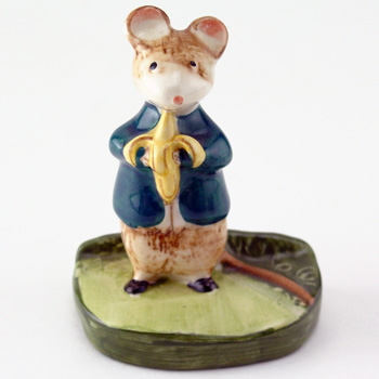 A Snack KM2531 - Royal Doultoun Storybook Figurine