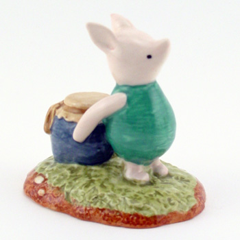 Piglet and The Honey Pot WP29 - Royal Doultoun Storybook Figurine