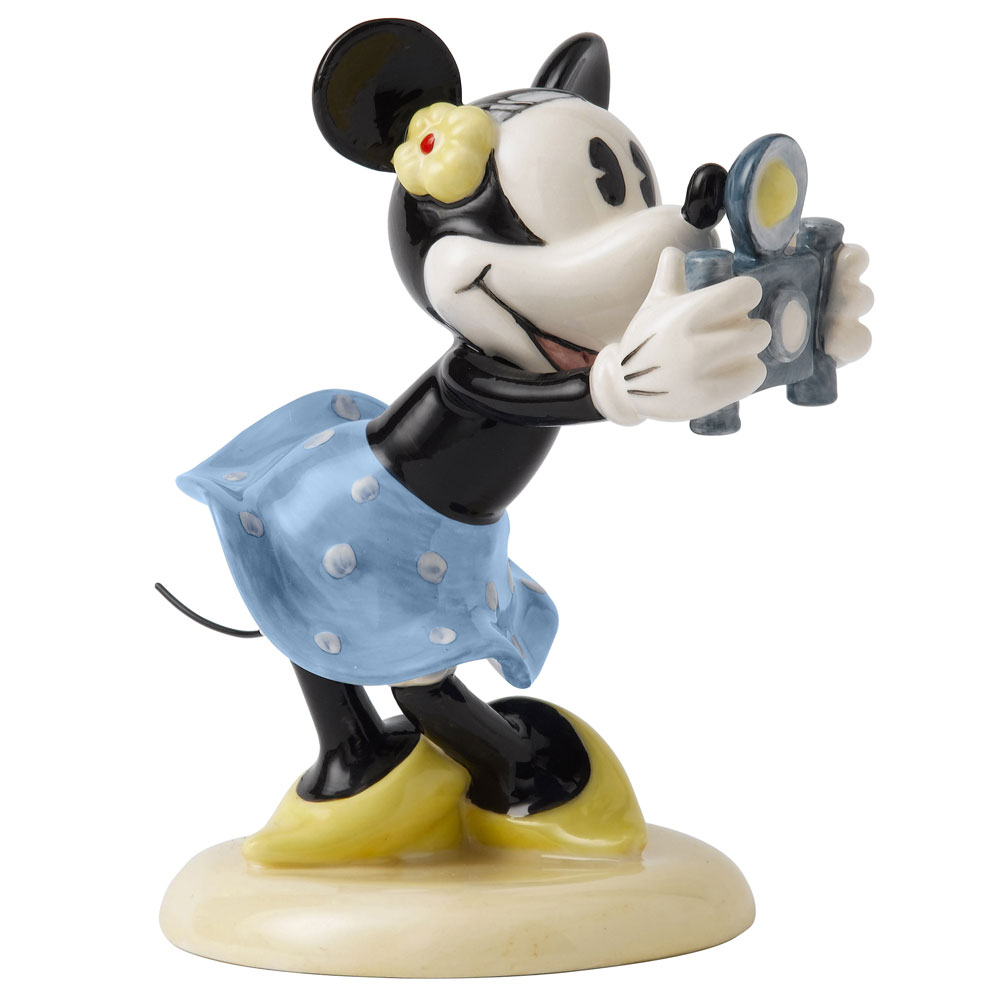 Smile MM38 - Walt Disney Showcase - Royal Doultoun Storybook Figurine