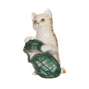 New Toy Cat with Green Slipper DA232 - Royal Doulton Animals