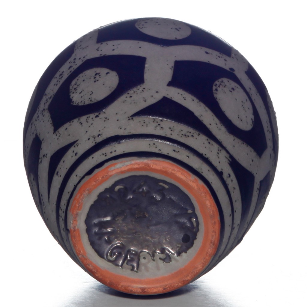 Vase Geo Textured 029