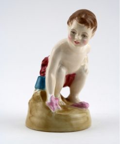 Sea Shore HN2263 - Royal Doulton Figurine