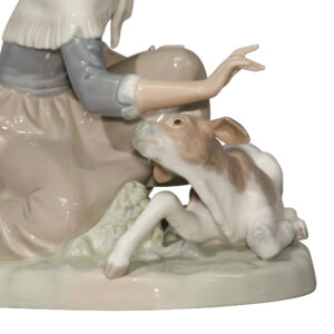Caressing Little Calf 4827 - Lladro Figurine