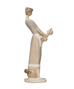 Mother and Child 4575 - Lladro Figurine