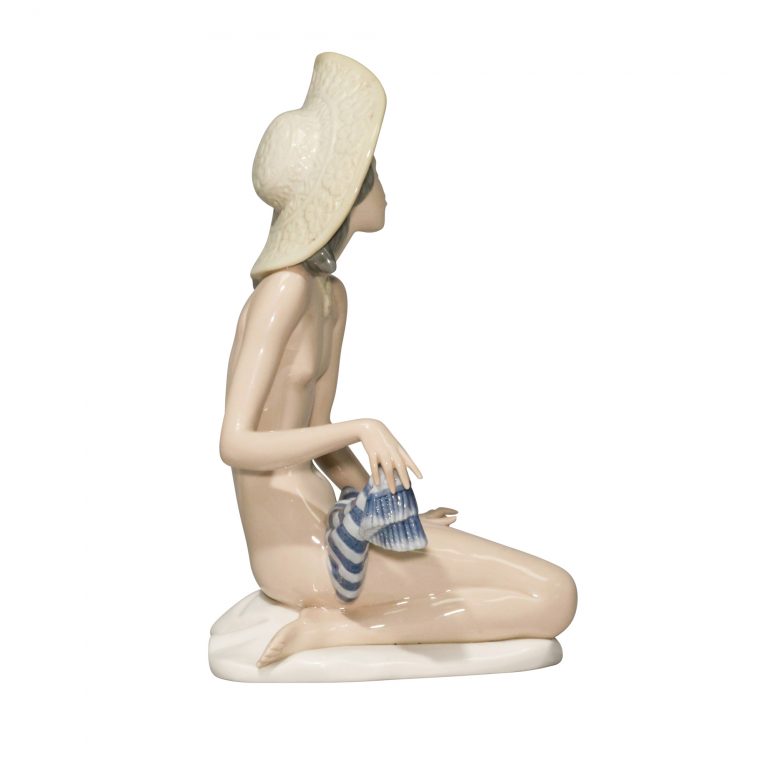 Sunning 1481 - Lladro Figurine