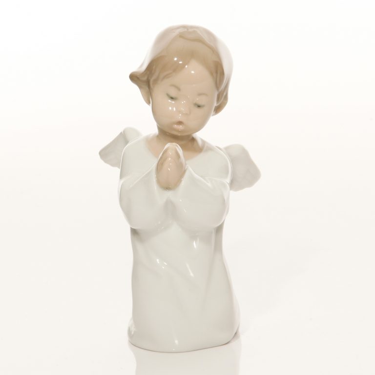 Angel Praying 01004538 - Lladro Figure