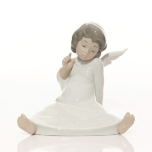Angel Wondering 4962 - Lladro Figure