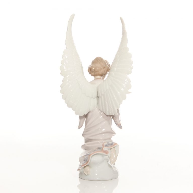 Angel of Peace 6131 - Lladro Figure