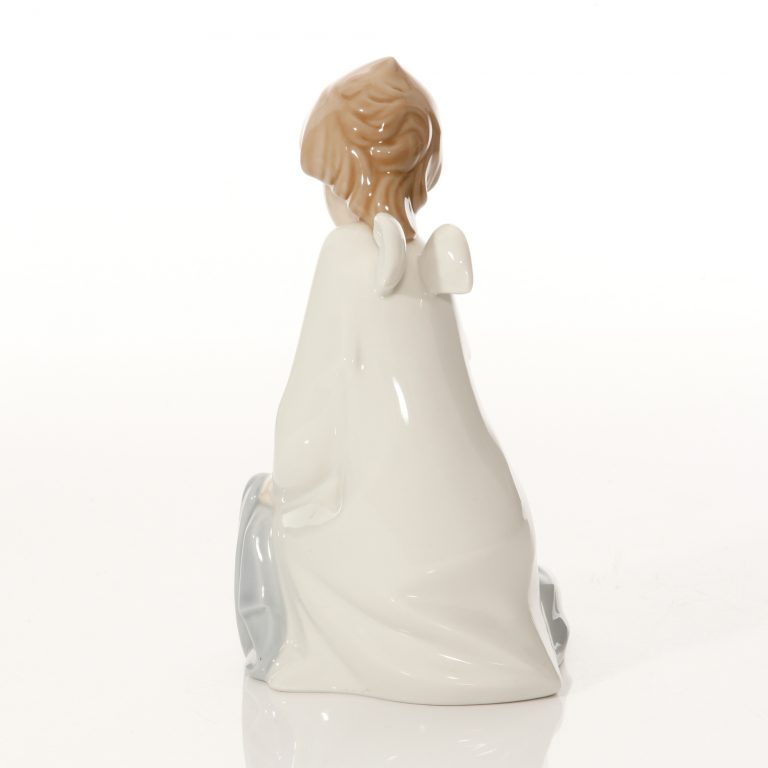 Angel with Child 4635 - Lladro Figure