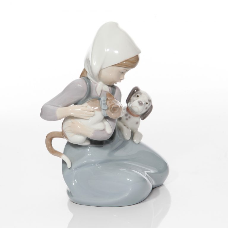 Girl with Dog and Cat 5032 - Lladro Figure