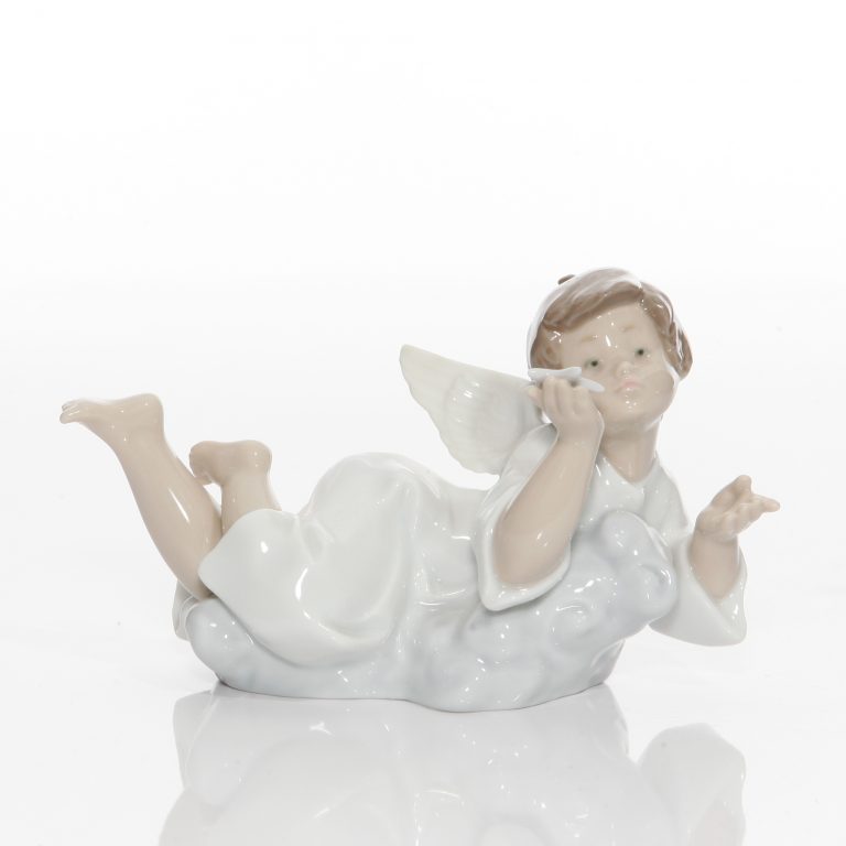 Heavenly Dreamer 5728 - Lladro Figure