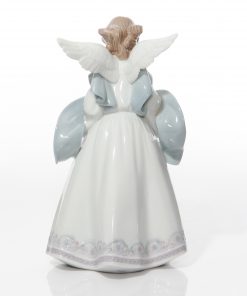 Heavenly Melodies Tree Topper 6835 - Lladro Figure
