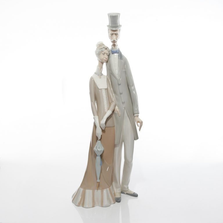 Old Age Couple 1033 - Lladro Figure