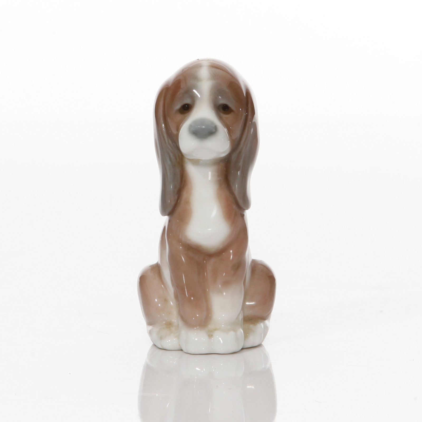 Puppy Beagle Sittling 1289 - Lladro Figure
