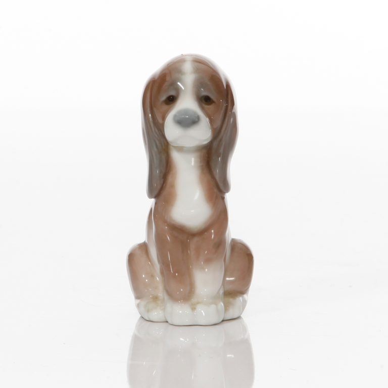 Puppy Beagle Sittling 1289 - Lladro Figure